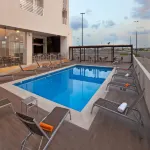 Hotel Yes Inn Nuevo Veracruz - مسبح
