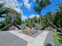 Nahm Khao Sok Hostel and Camping Hotels in Phanom