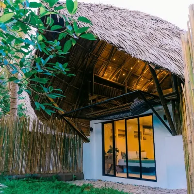 Bamboo Jungle Villas Отели рядом с достопримечательностью «Пляж Калитанг»