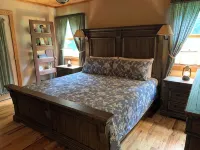 Cozy mountain cabin retreat in the beautiful Nantahala mountains! - Country Houses