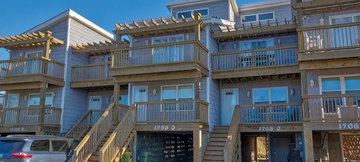 50 feet to the sand! Stunning Sunrise & Sunsets 3bed 2-1/2 bath in North Topsail Hotels in Onslow County