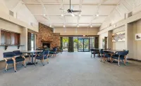 Sedona’s Canyon Mesa Country Club Townhome - Golfing, Tennis, Pickleball, Pool - 3-Star