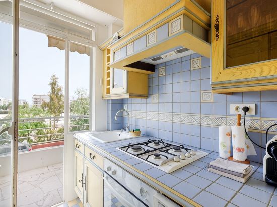 Large apartment with sea view, Palm Beach Cannes