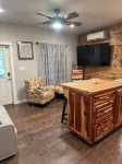 Welcome to Jackson Hole A Charming 1-bedroom house in Historic Mineola. - 3-Star