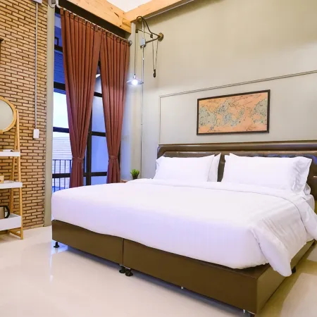 Dream Factory Hotel