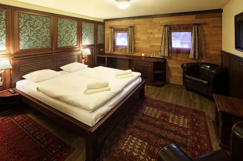 Boat Hotel Matylda