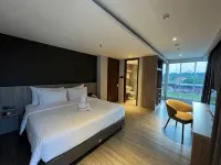 Roger's Hotel Manado - balkon