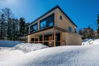 Phoenix Chalets by Hhg - 5-Star