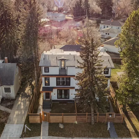 Spacious 3Story,3bedroom,Pets Park,Near UofA&more attractions.Luxury starts here