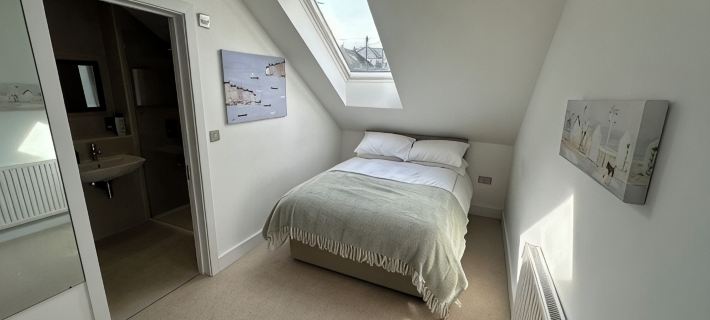 Spacious and Modern Seaside Home, 5 mins wlk from the centre of Salcombe Hotels in Salcombe