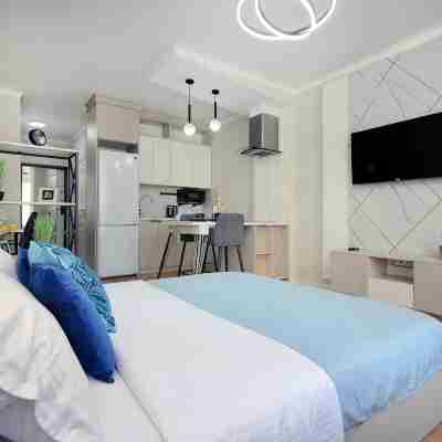 City, location Arbat, Metro + Netflix Rooms