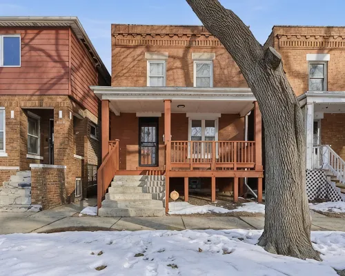Private Basement Suite – Completely Separate Hotels near Bronzeville Children's Museum