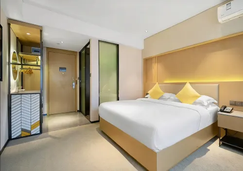 Dashi Homestay (Nanning Jinhu Square)