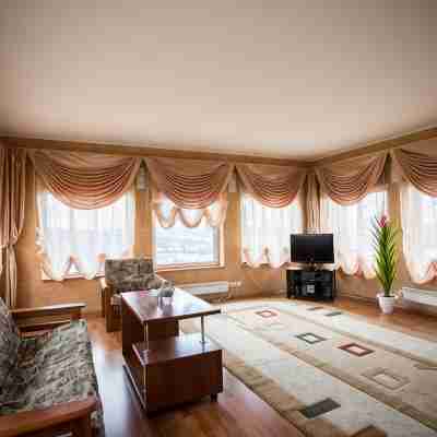 Ogni Murmanska Rooms