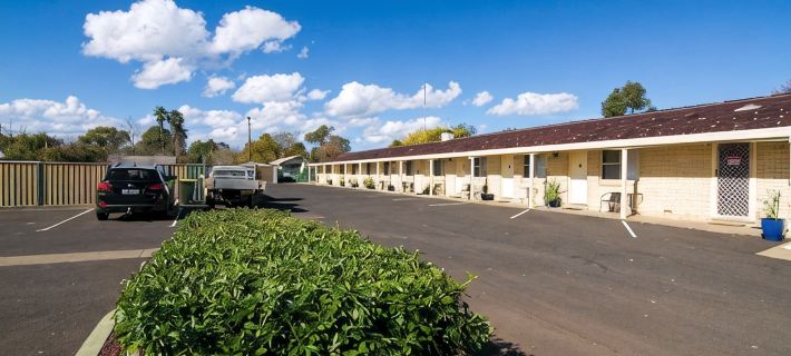 Green Gables Motel Hotels in Dubbo