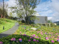 Huatian Inn, Blackstone Park, Table Mountain