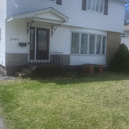 Cosy Basement Apartment on the East side.