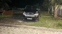 Asai surf inn Arugambay - parking