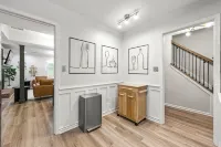 The Urban Nook - Stylish & Serene Escape - Bungalows