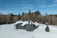 Mistwood Cabin-- Sauna - Fire Pit - Gym Equipment - Hytter