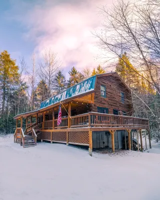 Log Cabin+ 5 Min to Ski Okemo! + Hot Tub! - Alphydda