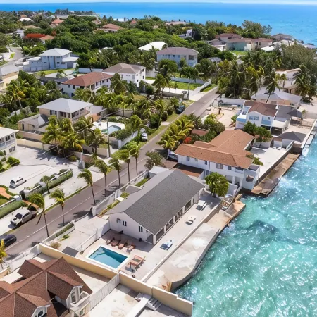 OCEANFRONT HAVEN-35 Steps Into SEA! Private POOL,BEACH 10min Walk. 10%week-off!