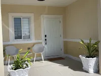 Modern, Cozy, Airy 3-Bedroom Tropical Escape in Oceanpointe, Hanover, Jamaica 루세아 호텔