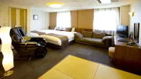 Kansai Airport Spa Hotel Garden Palace - parking