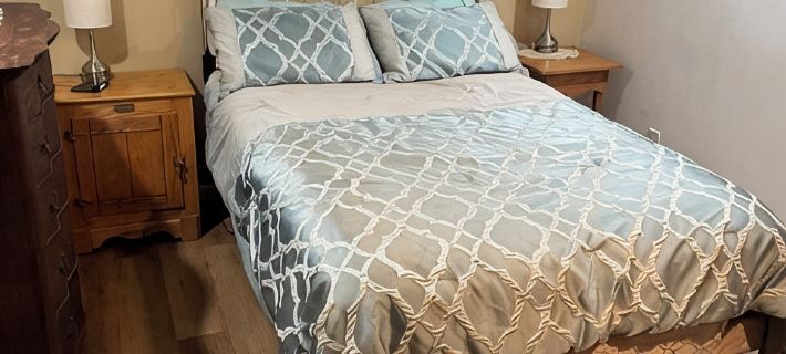 Cozy cabin,master and loft w2 twin beds atop the scenic portage,deckand fire pit Hotels in Sandusky County