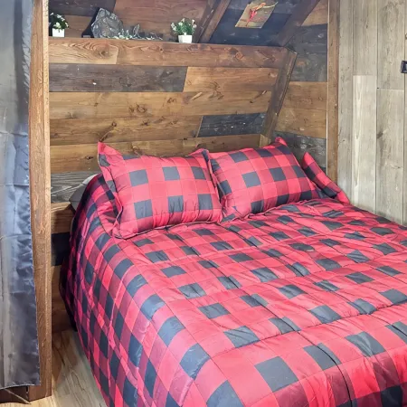 Eagle's Peak Cozy Cabin