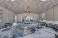 Water Front with Access: Sauna & Hot Tub, Dock, 3 Bedrooms - 3-Star