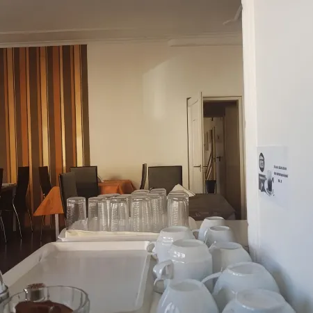 City Hotel Agoston