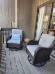 Newly renovated, Enjoy the beautiful Fall Weather in the South!!