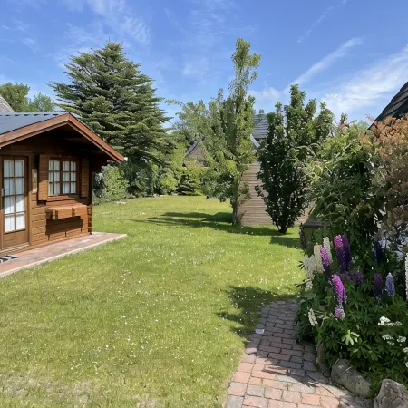 Doppelhaushälfte mit Großem, Sonnigem Garten im Nördlichen Westerland
