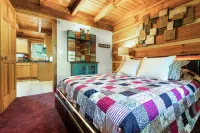 Creekside Cozy Cabin:Minutes to UTK, Dtwn Knox & M’ville ,Marina, & TYS airport - Træningscentre