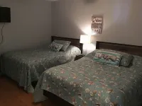 Beach Level Lake Front Condo L02-5 Queen Beds.  Rent Rent 3-4th Free -Ask - Pool