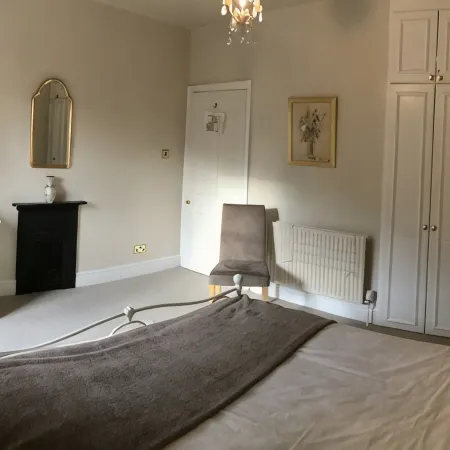 Bakewell One Bedroom Cottage In A Peaceful Location With Parking Space. Hotels in Bakewell