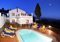 Villa la Noria, 15 Pers, Pool, View of the Ocean and the Andalusian Mountains