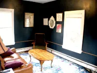 Cozy Pet Friendly House Next To Train Hotels in Canton