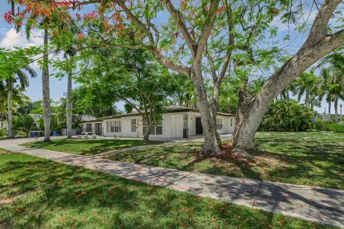 Downtown Retreat - Bungalows