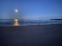 Apartment 12 sea view - 5 stars , own beach chair