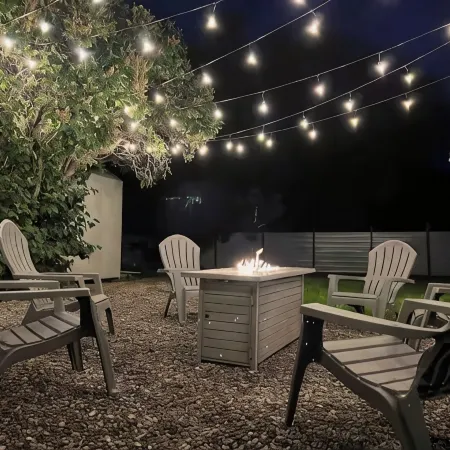 *Gorgeous Hideout, Close to everything, 3 bedrooms, fully remodeled!*