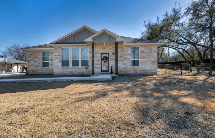 Great House in the heart of the Hill Country