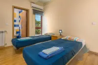 Villa with Private Pool, Garden, Terrace and Marina View - 빌라