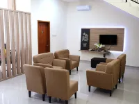 Oemah Djari Hotel Syariah Hotels in Sidorejo