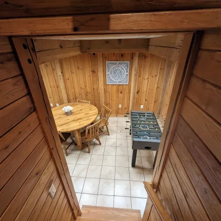 Cattle farm getaway in Virginia's best wine & beer country! Fiber Optic Wi-Fi!