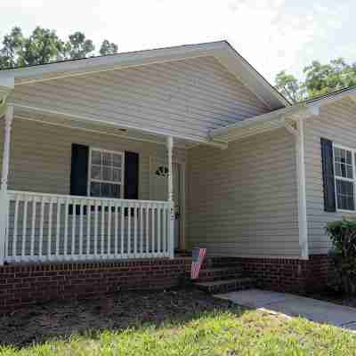 Vacation home just 11 minutes from Charlotte Motor Speedway Hotel Exterior