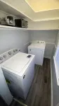 Spacious family friendly 3BR 1st FL apt. Kelly SQ, collages & universities