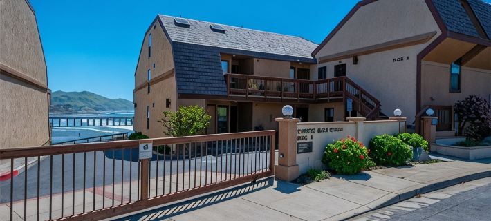 Oceanfront condo with PRIVATE deck. Pet friendly. Just a short walk to town. Hotels in Cayucos