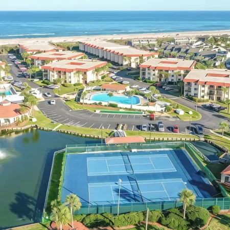 Beautiful Condo steps away from Beach